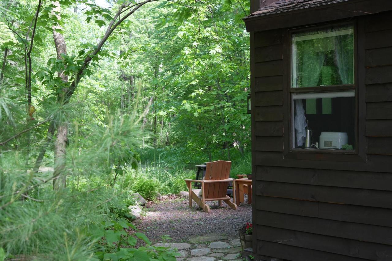 Vintage Wild West Tiny Hotel In The Woods! Pine City Eksteriør bilde