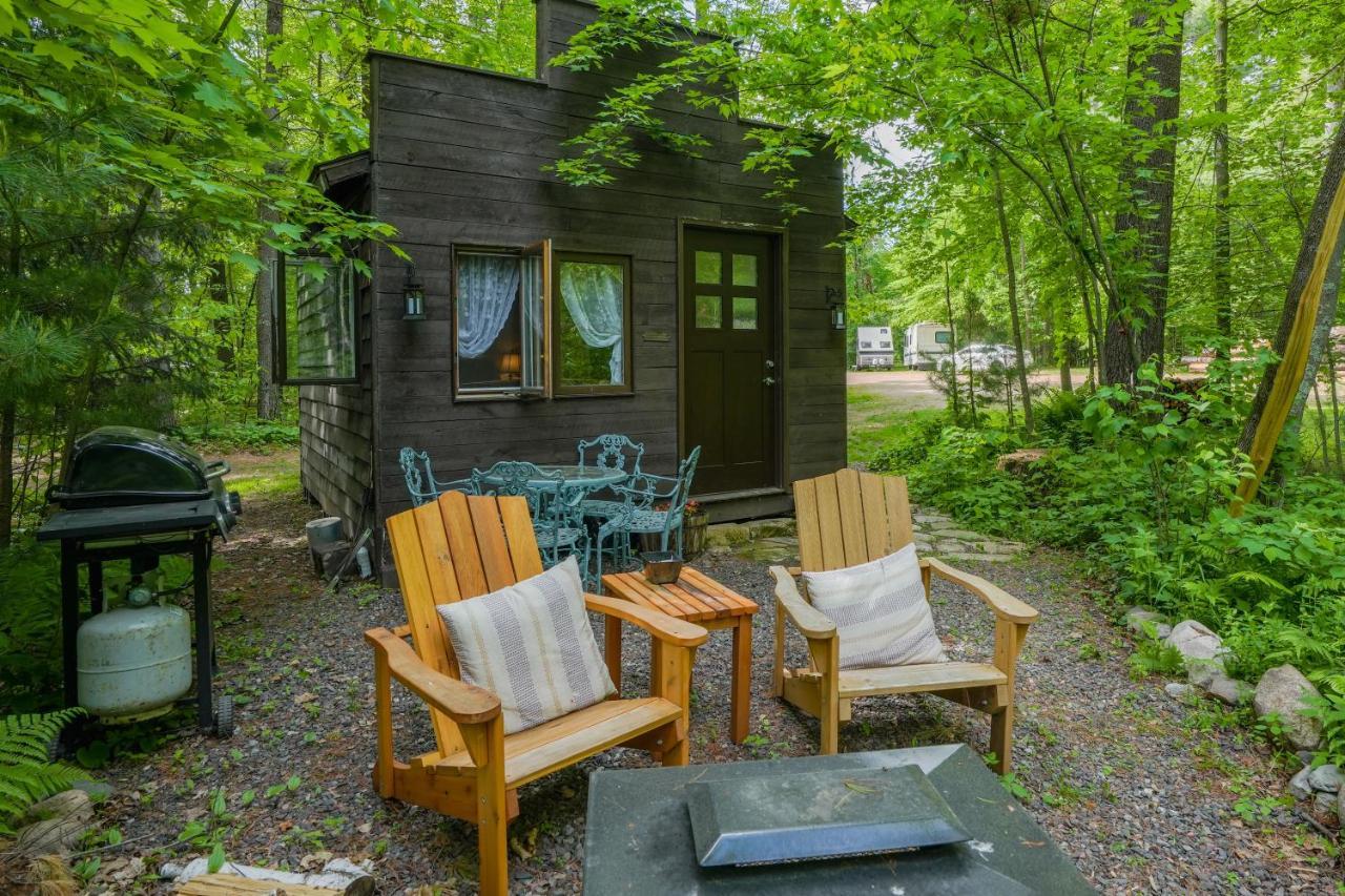 Vintage Wild West Tiny Hotel In The Woods! Pine City Eksteriør bilde